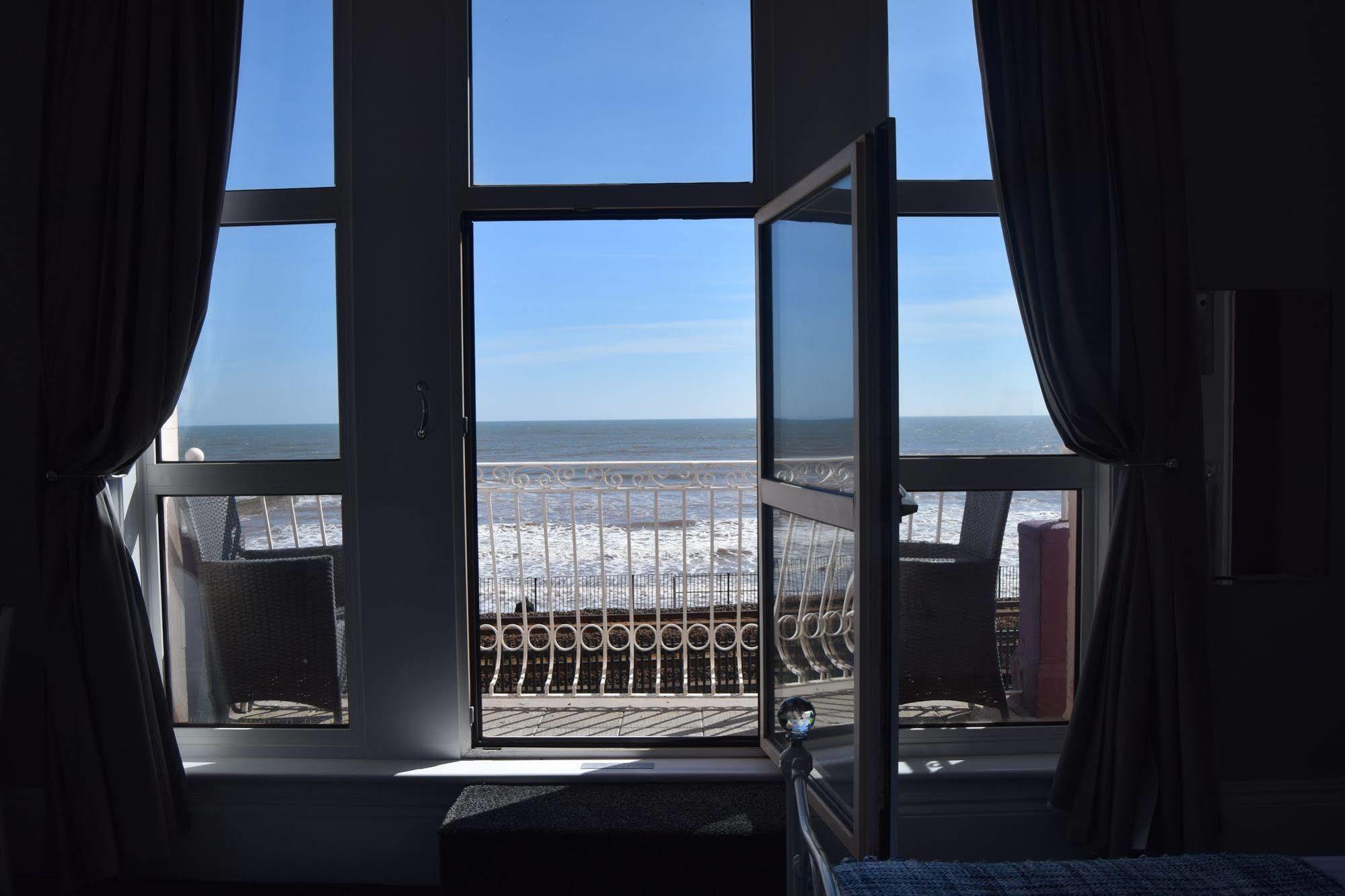 Bed and Breakfast The Blenheim Dawlish Zewnętrze zdjęcie