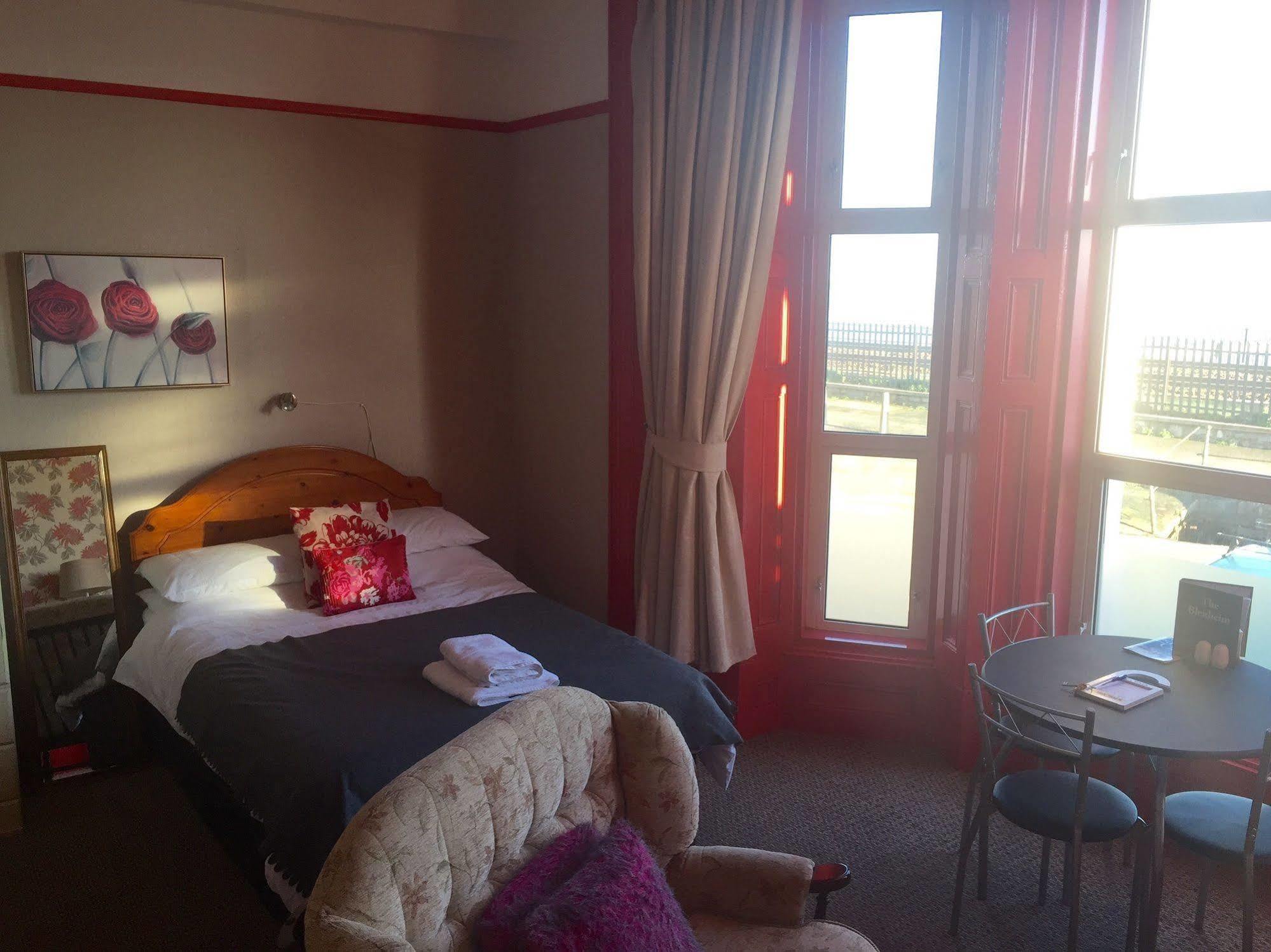 Bed and Breakfast The Blenheim Dawlish Zewnętrze zdjęcie